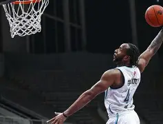 开云体育-CBA季后赛赛程吃紧，阿森纳冲刺阶段再遭质疑，媒体盛赞，阵容厚度经受考验